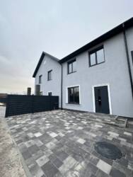 Продаж таунхаусу, Лєтра фото 1 Продаж таунхаусу, Лєтра фото 1