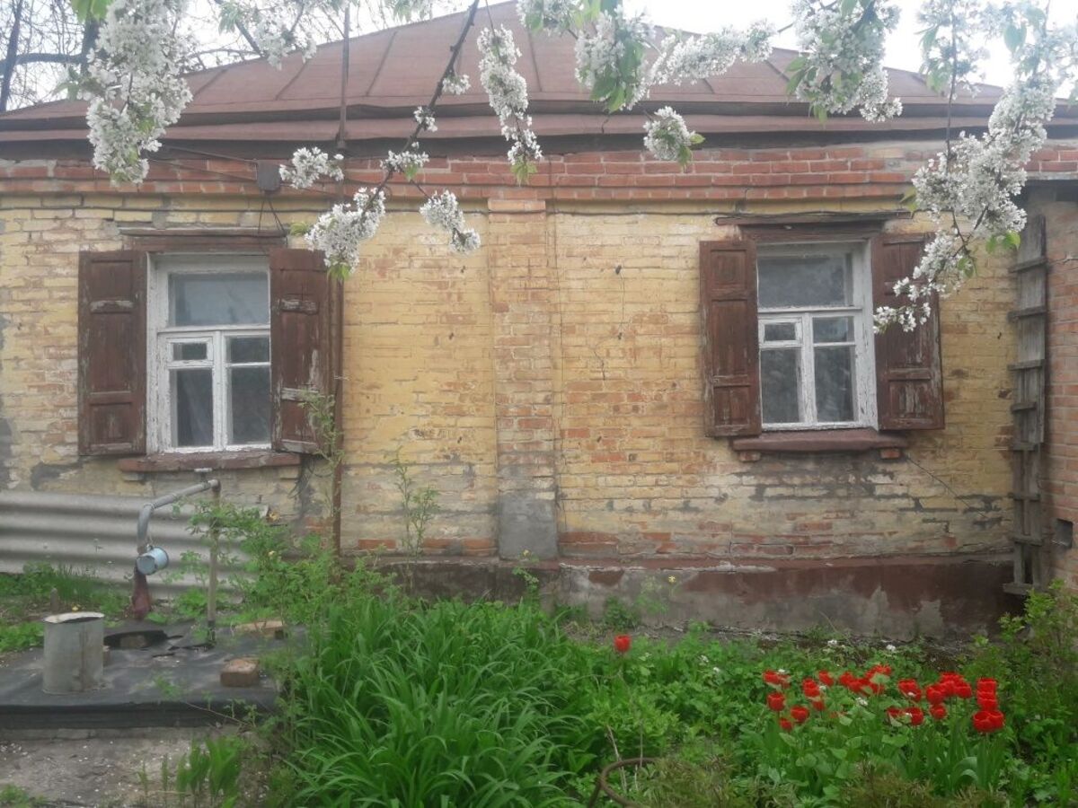Продам часть дома 2/5 с садом. фото 1 Продам часть дома 2/5 с садом. фото 1