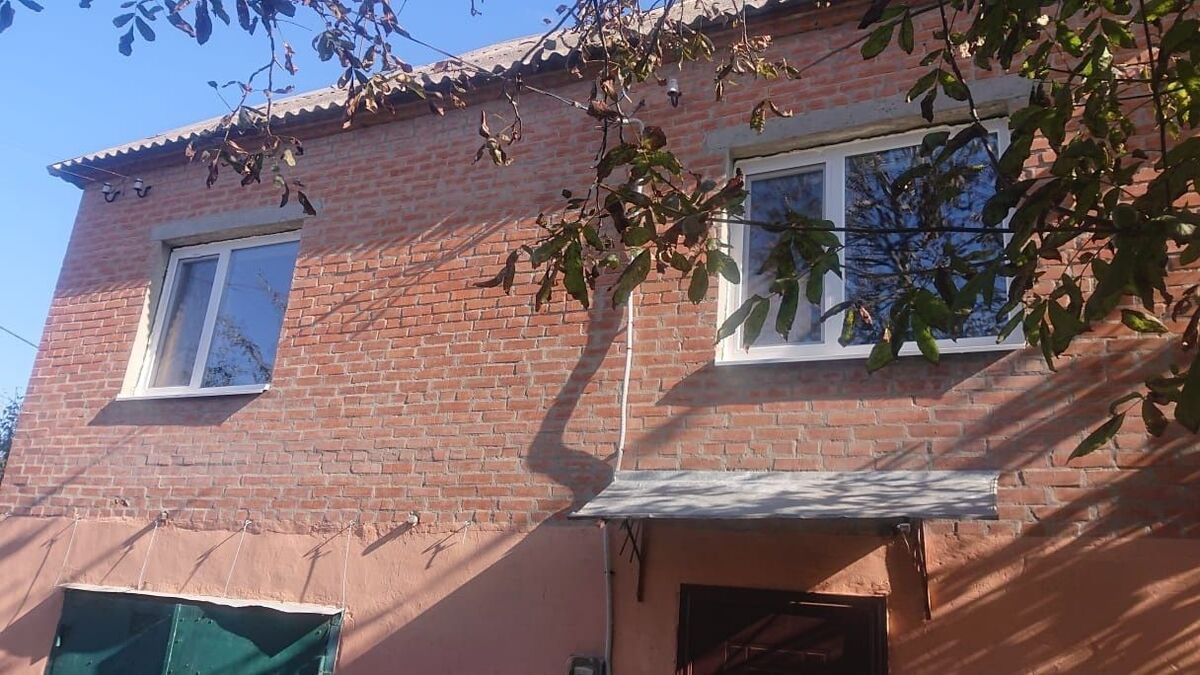Продаж будинку Крутий берег фото 1 Продаж будинку Крутий берег фото 1