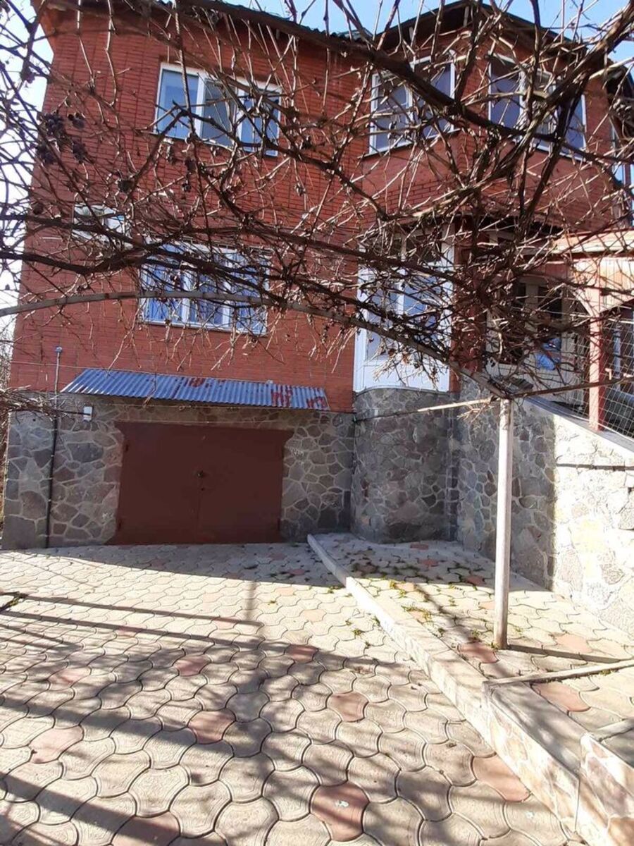 Продажа двухэтажного дома фото 1 Продажа двухэтажного дома фото 1