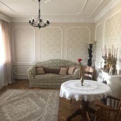 Продаж гарного сучасного будинку в центрі міста фото 1 Продаж гарного сучасного будинку в центрі міста фото 1