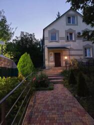 ������ �������� �������������� ������� � �������� 100000�.�. ��'��� � 22380351 ���� 1