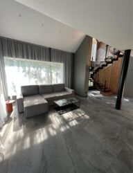 Продаж будинку у мальовничомі місті біля річки в місті фото 9 Продаж будинку у мальовничомі місті біля річки в місті фото 9