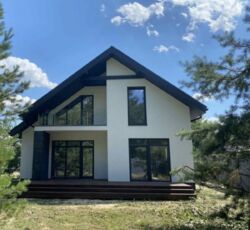 Продаж будинку у мальовничомі місті біля річки в місті фото 3 Продаж будинку у мальовничомі місті біля річки в місті фото 3