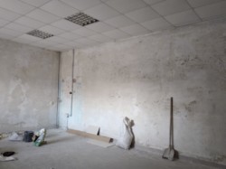 Продам в ликвидном месте помещение под магазин или аптеку Змиев фото 2 Продам в ликвидном месте помещение под магазин или аптеку Змиев фото 2