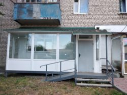 Продам в ликвидном месте помещение под магазин или аптеку Змиев фото 1 Продам в ликвидном месте помещение под магазин или аптеку Змиев фото 1