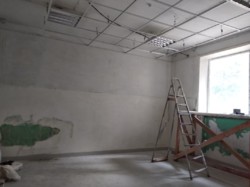 Продам в ликвидном месте помещение под магазин или аптеку Змиев фото 3 Продам в ликвидном месте помещение под магазин или аптеку Змиев фото 3