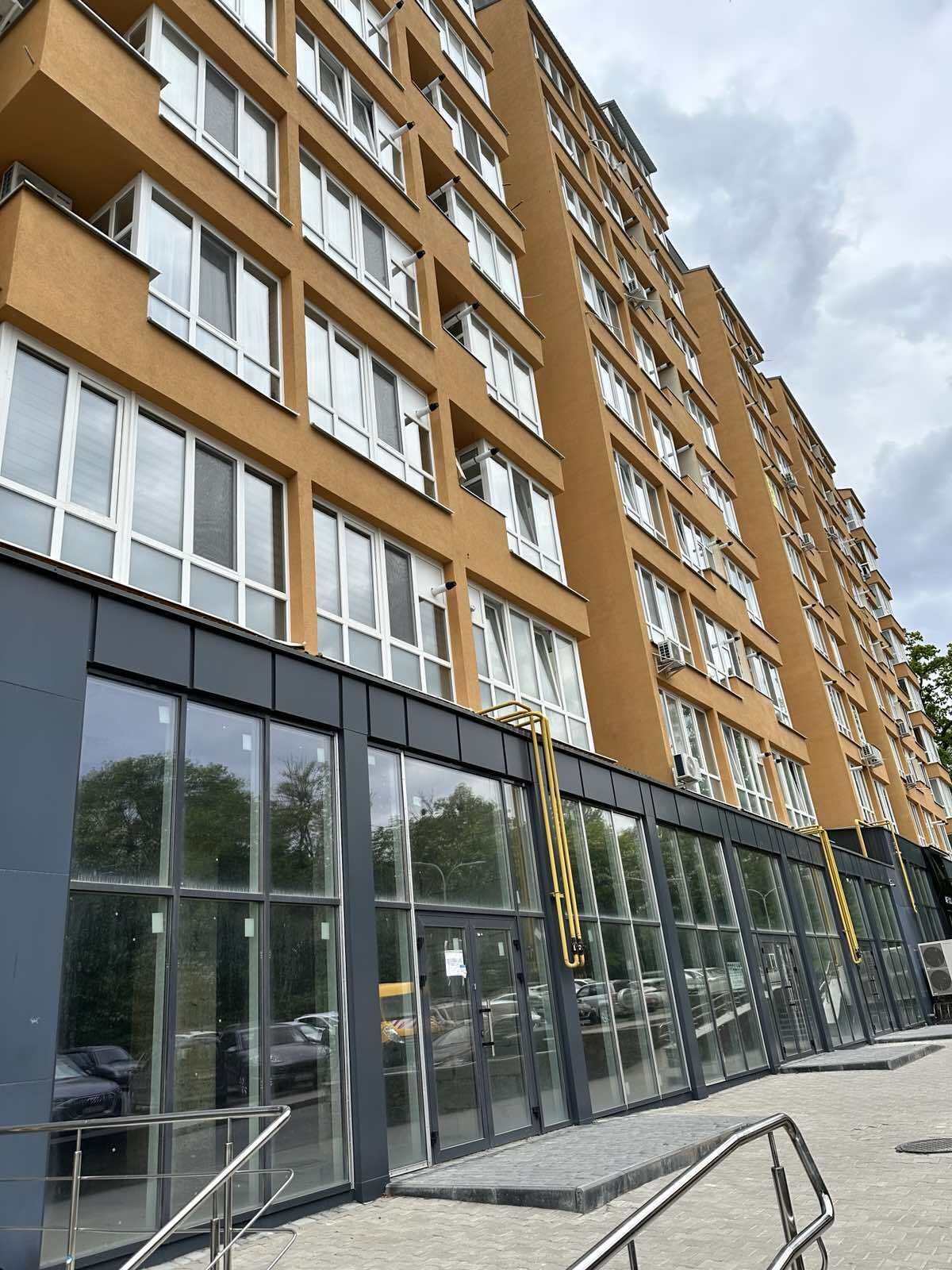 Продаж комерційного приміщення фото 1 Продаж комерційного приміщення фото 1