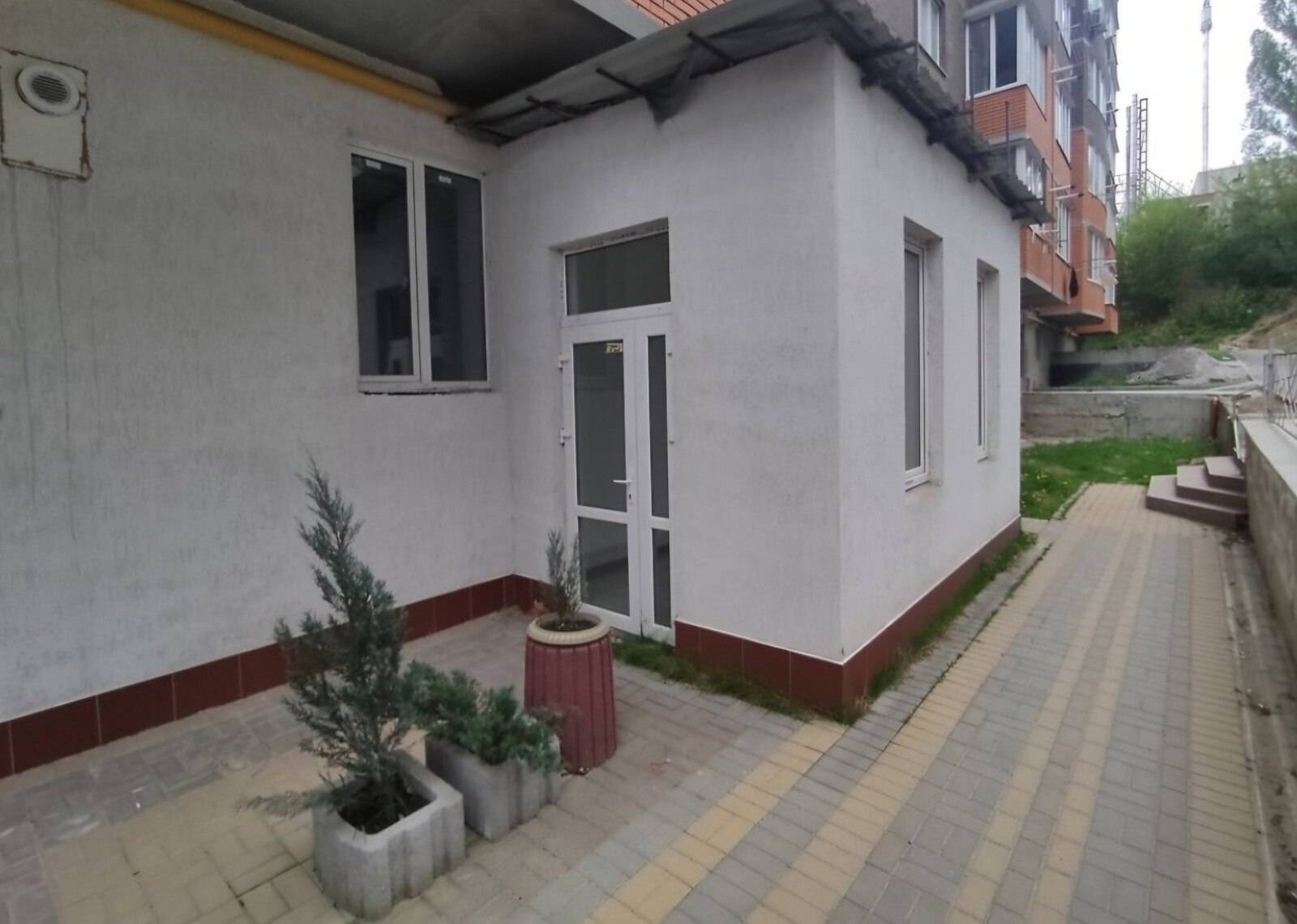 Продаж комерційного приміщення на вул. Марії Приймаченко, площа 47 кв.м фото 1 Продаж комерційного приміщення на вул. Марії Приймаченко, площа 47 кв.м фото 1