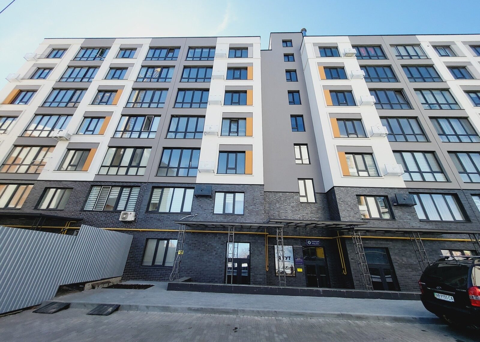 Продаж комерційного приміщення на вул. Івана Богуна фото 1 Продаж комерційного приміщення на вул. Івана Богуна фото 1