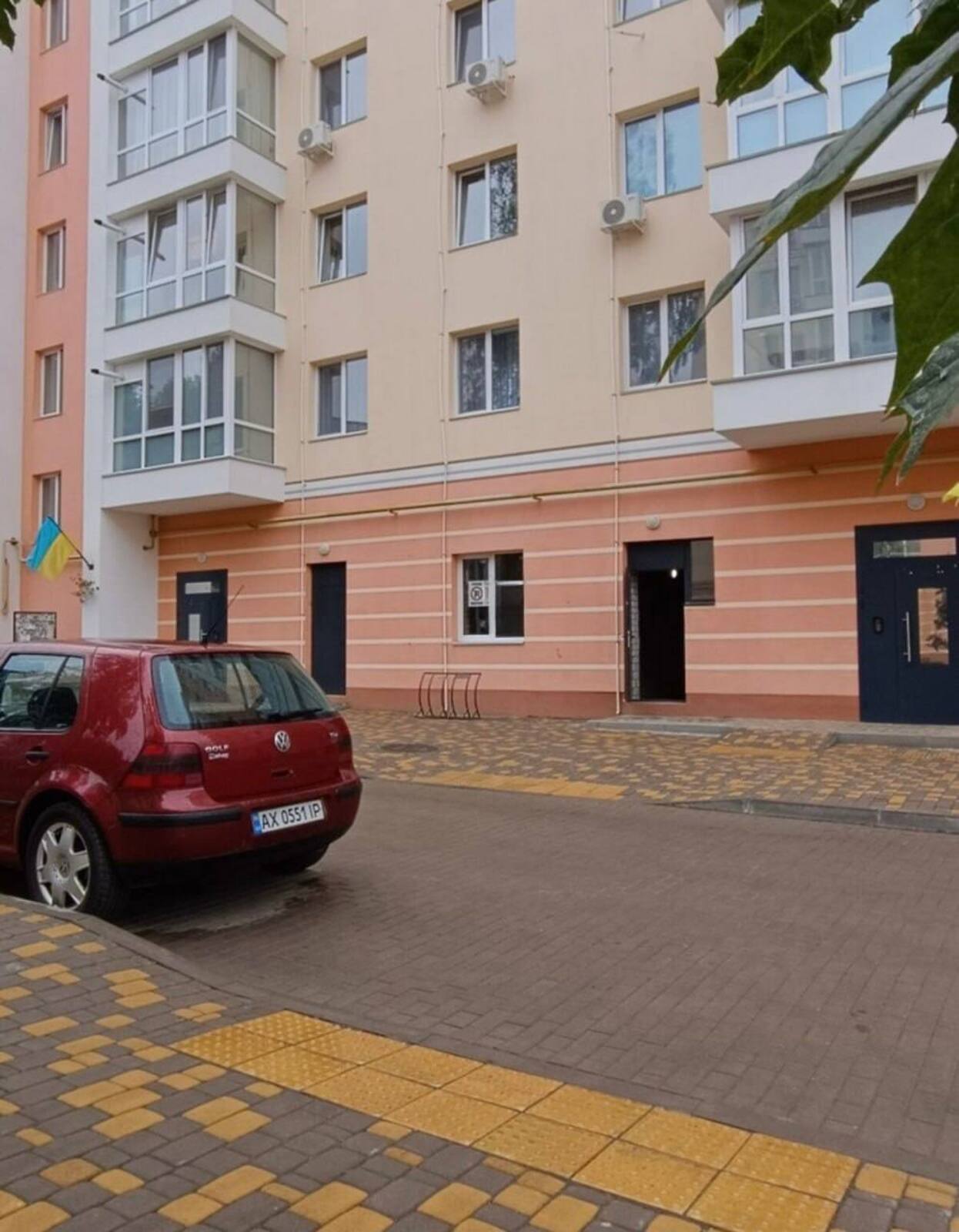 Продаж комерційного приміщення на вул. Стрілецька 23А, площа 20 кв.м фото 1 Продаж комерційного приміщення на вул. Стрілецька 23А, площа 20 кв.м фото 1