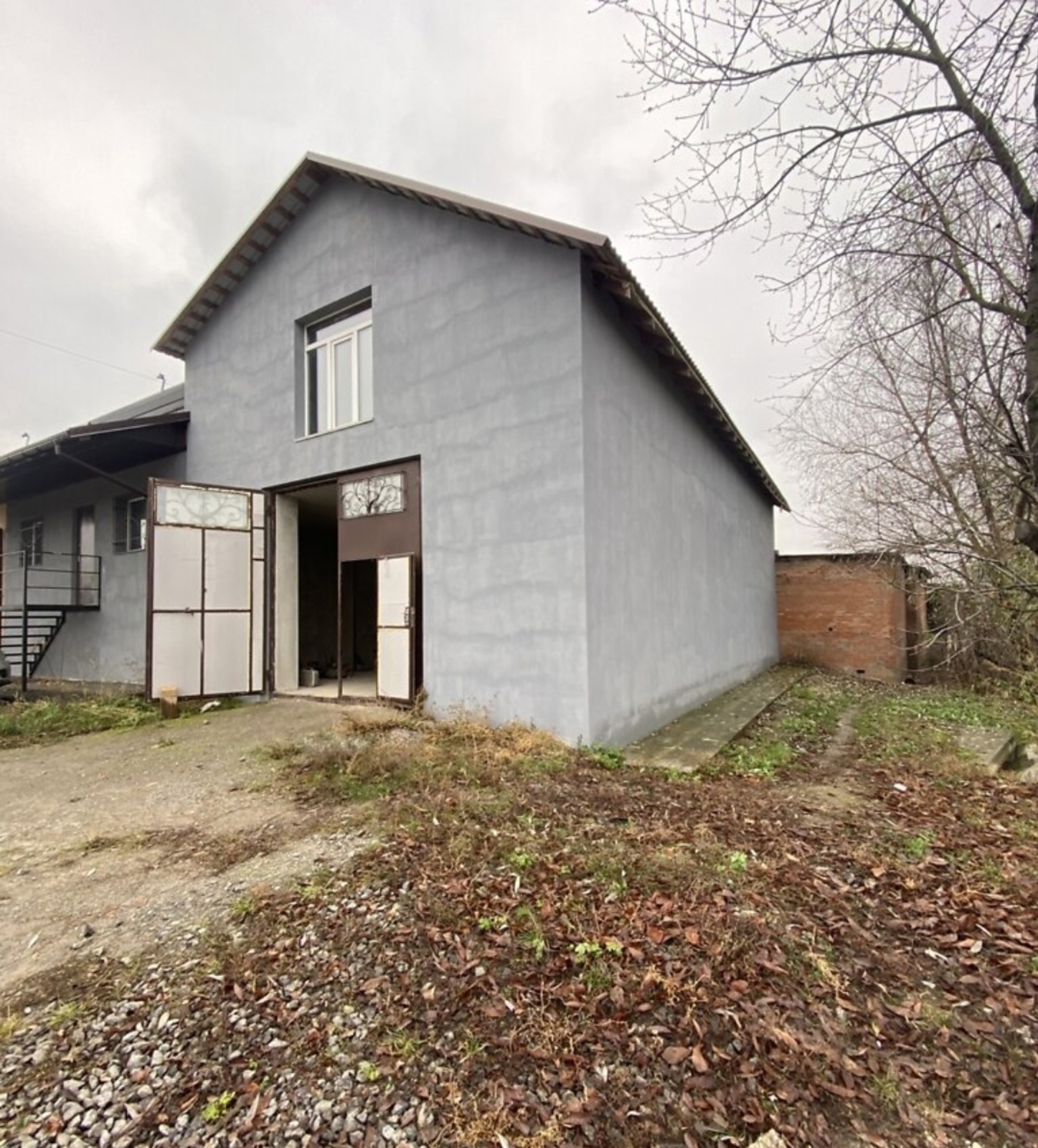 Продаж комерційного приміщення на вул.Батозька фото 1 Продаж комерційного приміщення на вул.Батозька фото 1