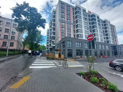 Продаж офісного приміщення 1154 кв.м. на вул. Привокзальна 30 фото 1 Продаж офісного приміщення 1154 кв.м. на вул. Привокзальна 30 фото 1