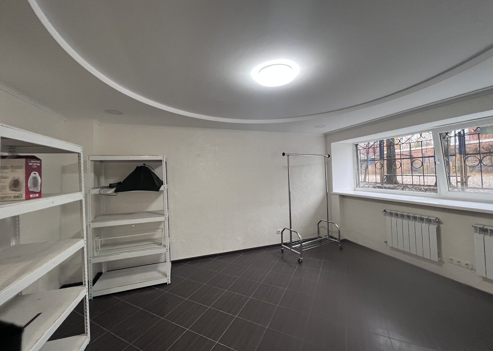 Продаж офісного приміщення 67 кв.м. на 1 поверсі на вул. Замостянська, дев’ятиповерхова будівля фото 1 Продаж офісного приміщення 67 кв.м. на 1 поверсі на вул. Замостянська, дев’ятиповерхова будівля фото 1