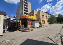 Продаж комерційного приміщення на просп. Юності, площа 420 кв.м фото 2 Продаж комерційного приміщення на просп. Юності, площа 420 кв.м фото 2