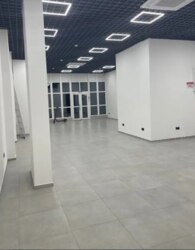 Продаж офісного приміщення 110 кв.м. на 1 поверсі на вул. Трамвайна 3, дев’ятиповерхова будівля фото 1 Продаж офісного приміщення 110 кв.м. на 1 поверсі на вул. Трамвайна 3, дев’ятиповерхова будівля фото 1