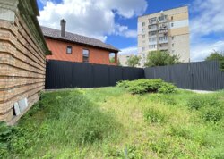 🏢    . , . ³  11