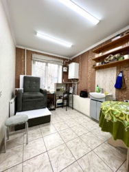 Продається фасадне комерційне приміщення фото 6 Продається фасадне комерційне приміщення фото 6