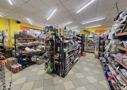 Продаж комерційного приміщення на просп. Юності, площа 420 кв.м фото 7 Продаж комерційного приміщення на просп. Юності, площа 420 кв.м фото 7