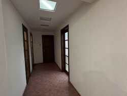 Продаж комерційного приміщення на Ближньому Замості фото 4 Продаж комерційного приміщення на Ближньому Замості фото 4