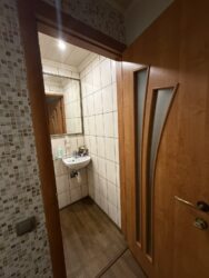    . ,  114 ²  155 000 $  32