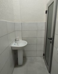 Продаж офісного приміщення 31 кв.м. на 2 поверсі на вул. Матроса Кішки 15, триповерхова будівля фото 7 Продаж офісного приміщення 31 кв.м. на 2 поверсі на вул. Матроса Кішки 15, триповерхова будівля фото 7