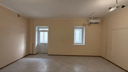 Продаж комерційного приміщення фото 2 Продаж комерційного приміщення фото 2