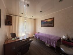    . ,  114 ²  155 000 $  39