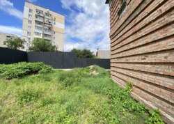 🏢    . , . ³  18