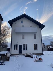 Продам частный дом. 300м2 Под холтел, детский частный сад. Центр. Локомотив. фото 1 Продам частный дом. 300м2 Под холтел, детский частный сад. Центр. Локомотив. фото 1