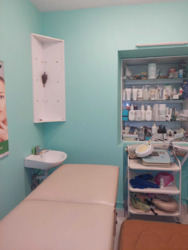 Продам приміщення в центрі, салон краси 'Цирюльня' вул. Свободи, буд. 33. фото 2 Продам приміщення в центрі, салон краси 'Цирюльня' вул. Свободи, буд. 33. фото 2