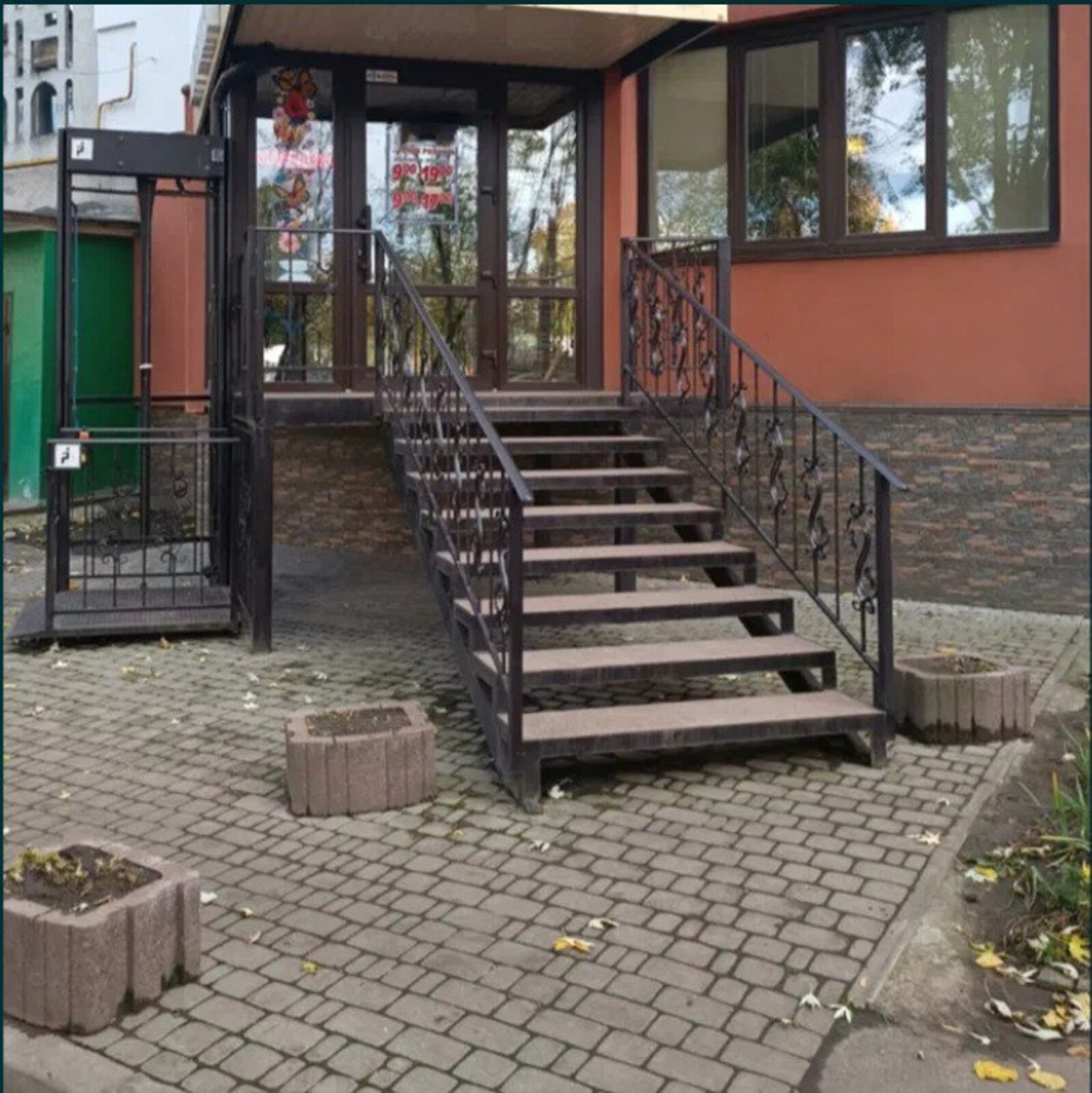 Продам приміщення в ремонті, під будь-який вид комерційної діяльності фото 1 Продам приміщення в ремонті, під будь-який вид комерційної діяльності фото 1