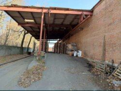 Продається приміщення- склад з рампою фото 5 Продається приміщення- склад з рампою фото 5