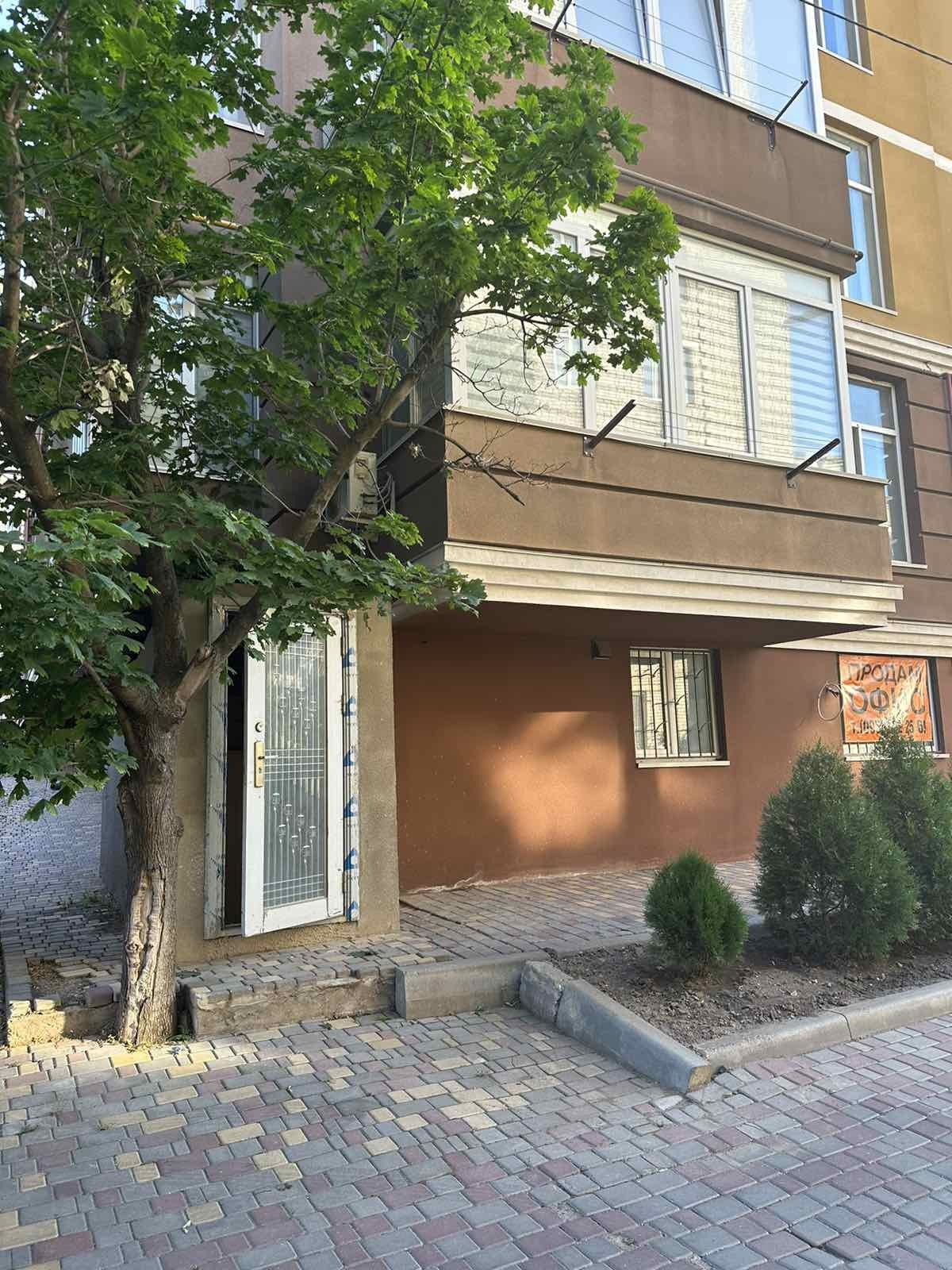 Продам цоколь с ремонтом фото 1 Продам цоколь с ремонтом фото 1