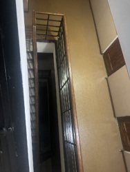 Окрема будівля в центрі міста 594 м2 фото 12 Окрема будівля в центрі міста 594 м2 фото 12