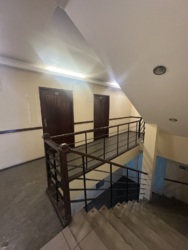 Окрема будівля в центрі міста 594 м2 фото 3 Окрема будівля в центрі міста 594 м2 фото 3