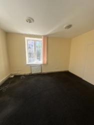 Окрема будівля в центрі міста 594 м2 фото 7 Окрема будівля в центрі міста 594 м2 фото 7