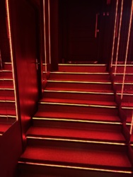   'Elegant club'      21