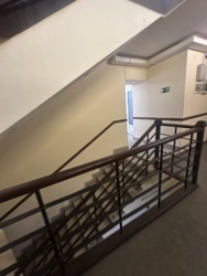 Окрема будівля в центрі міста 594 м2 фото 14 Окрема будівля в центрі міста 594 м2 фото 14