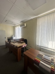 Окрема будівля в центрі міста 594 м2 фото 6 Окрема будівля в центрі міста 594 м2 фото 6