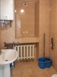 Продаж житлового приміщення вільного призначення, під офіс