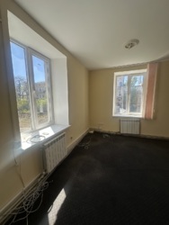 Окрема будівля в центрі міста 594 м2 фото 8 Окрема будівля в центрі міста 594 м2 фото 8