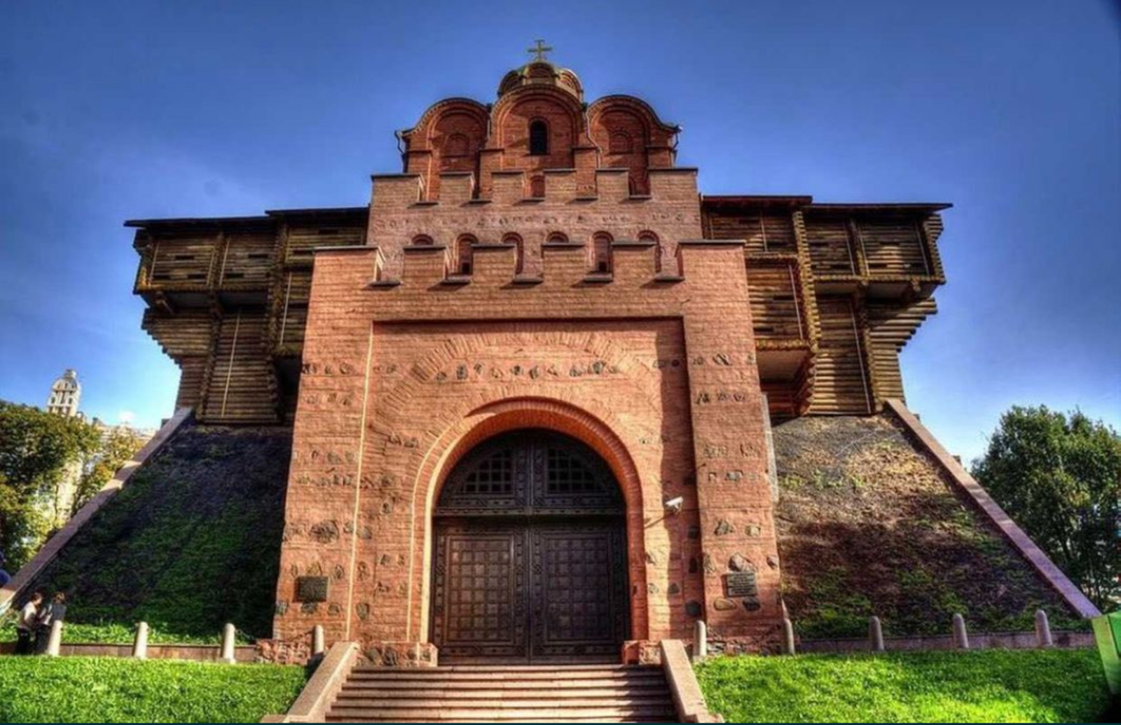 Фасад, 1й поверх. Метро Золоті Ворота.Готель, офіс. фото 1 Фасад, 1й поверх. Метро Золоті Ворота.Готель, офіс. фото 1