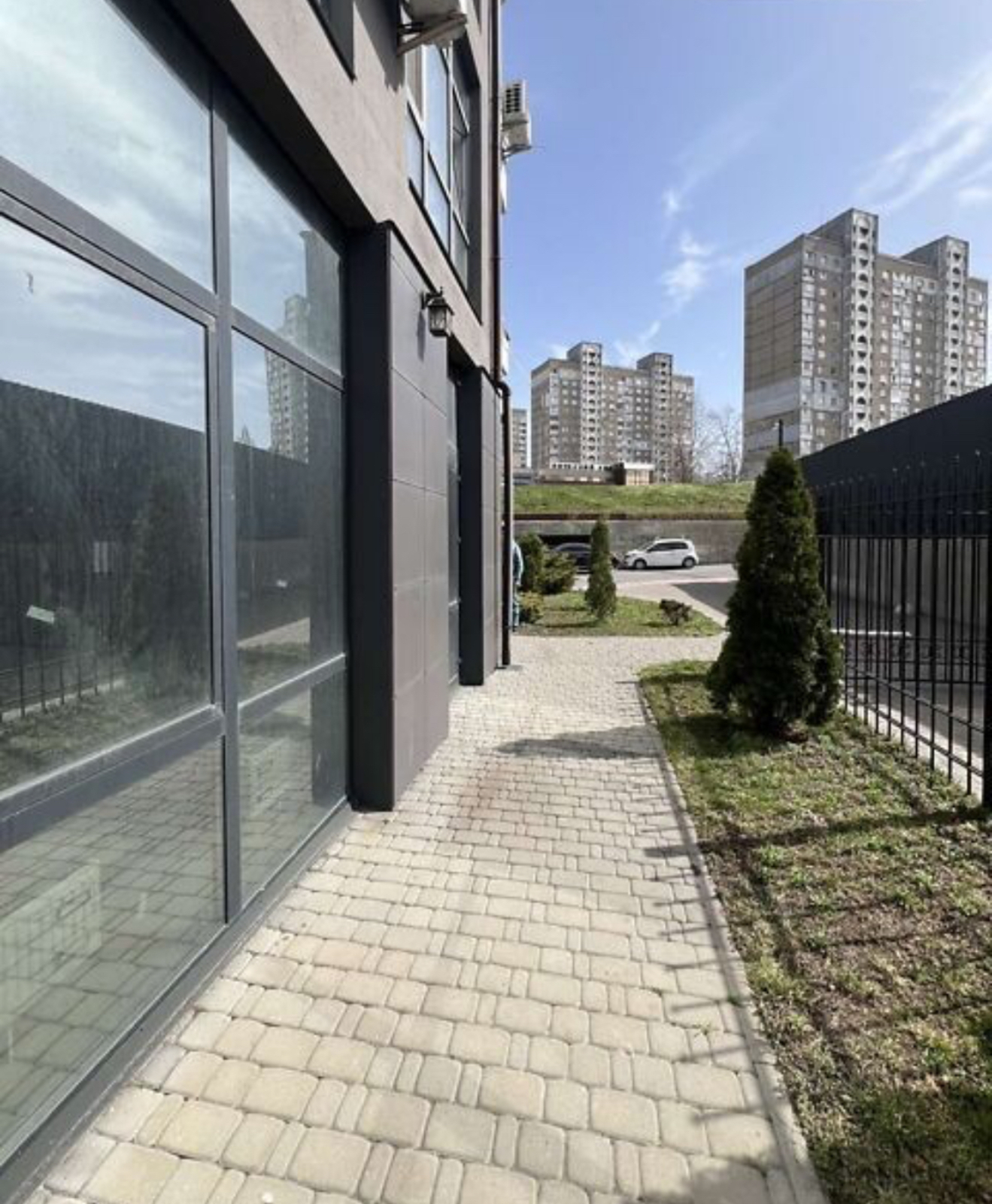 Продаж комерційного приміщення фото 1 Продаж комерційного приміщення фото 1