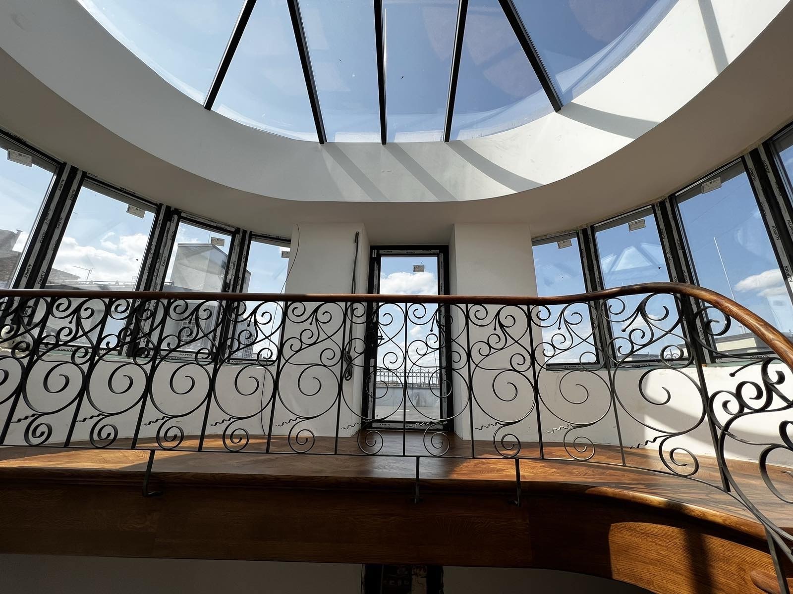 Громадський будинок/ нежитлова будівля фото 1 Громадський будинок/ нежитлова будівля фото 1