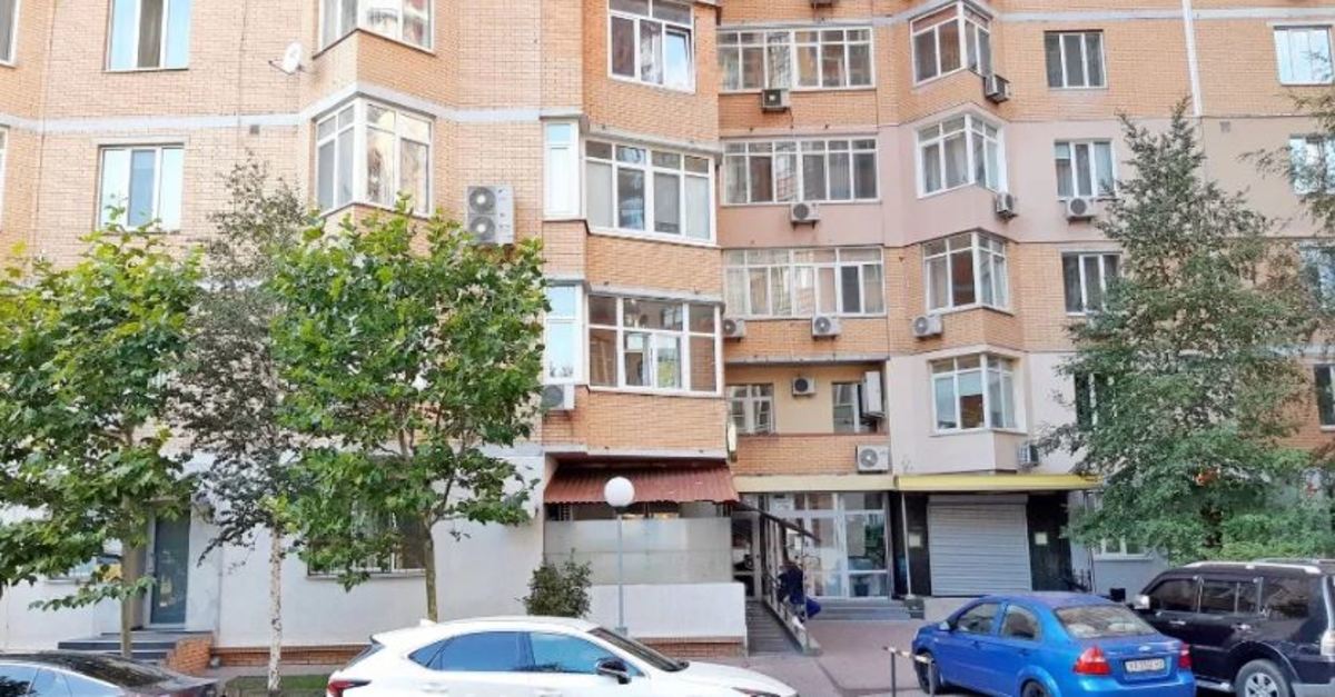 Продам помещение Печерский р-н ул.Коновальца фото 1 Продам помещение Печерский р-н ул.Коновальца фото 1