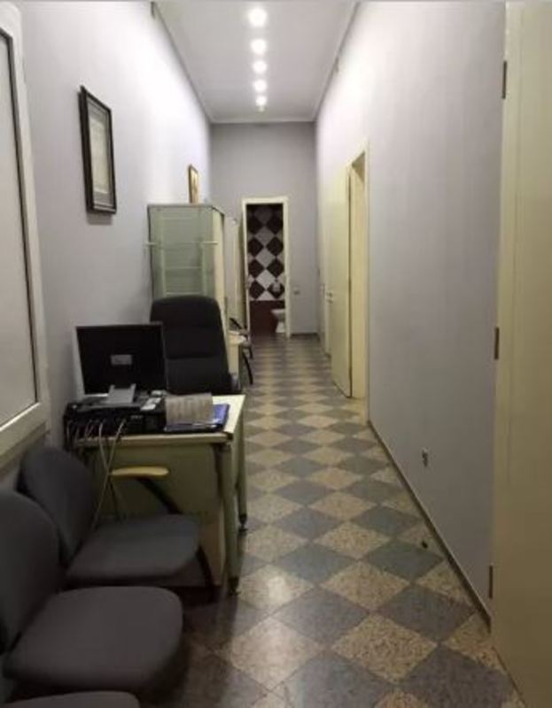 Продаётся помещение в историческом центре Киева фото 1 Продаётся помещение в историческом центре Киева фото 1