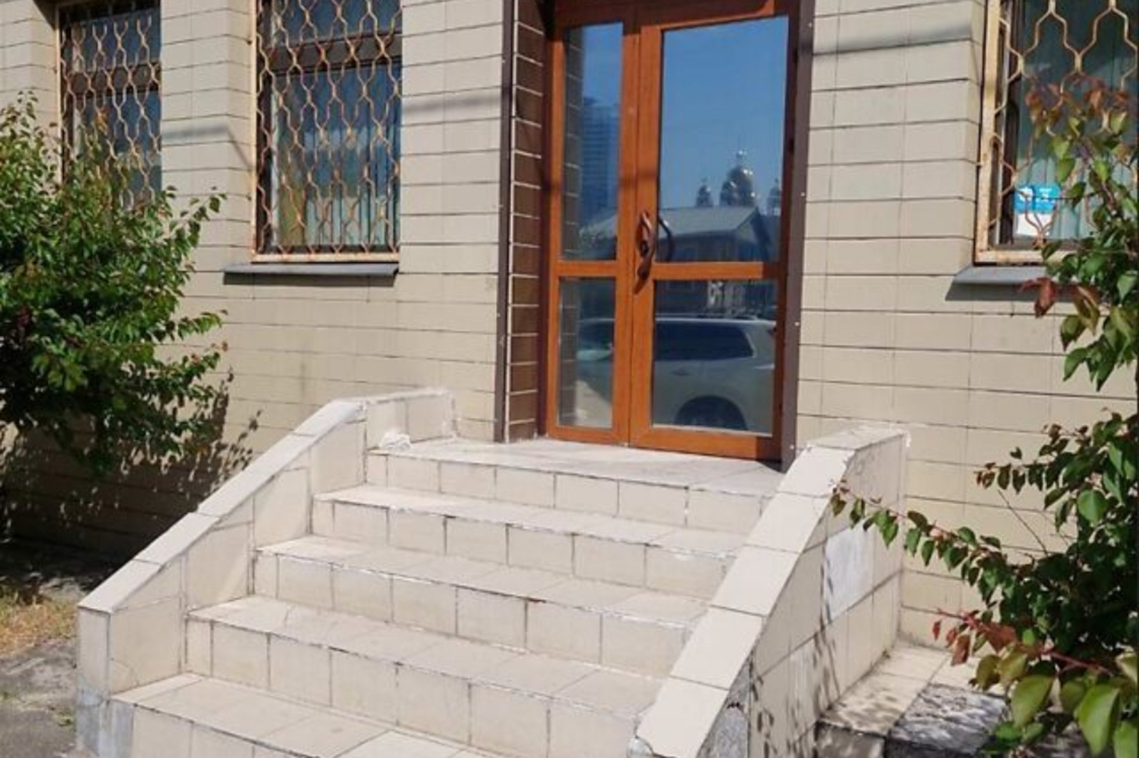 Продаж комерційного приміщення фото 1 Продаж комерційного приміщення фото 1