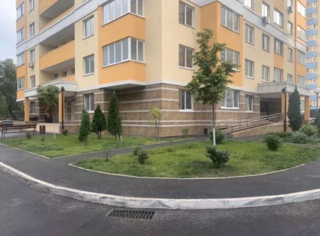 Продается нежилое помещение ЖК Парковые озёра фото 1 Продается нежилое помещение ЖК Парковые озёра фото 1