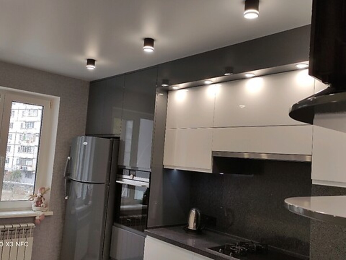 Продається нежитлове приміщення в елітному будинку фото 1 Продається нежитлове приміщення в елітному будинку фото 1